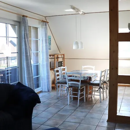 Haus Wilhelmine - Ferienwohnung Im Og * Molschow